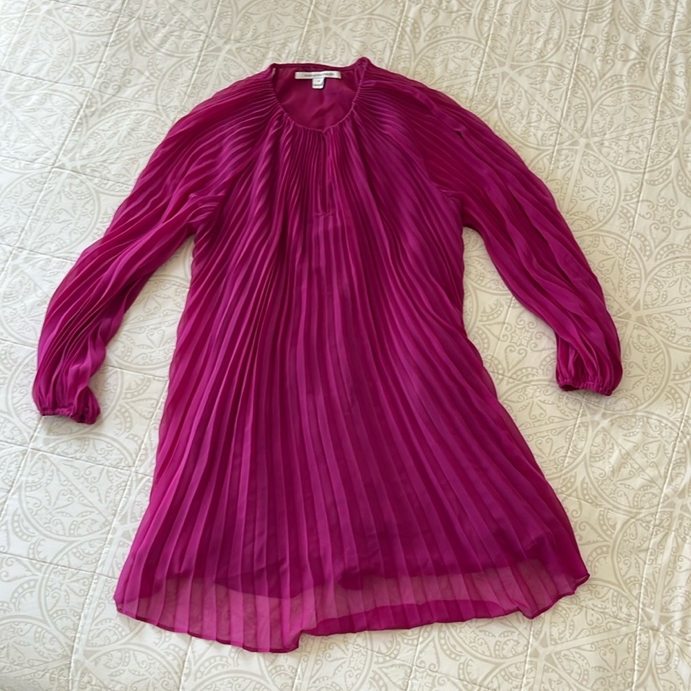 Diane Von Furstenberg Pink Pleated Dress